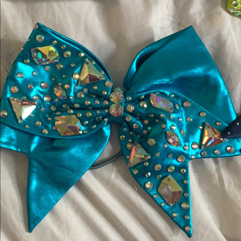 Bows of london bow